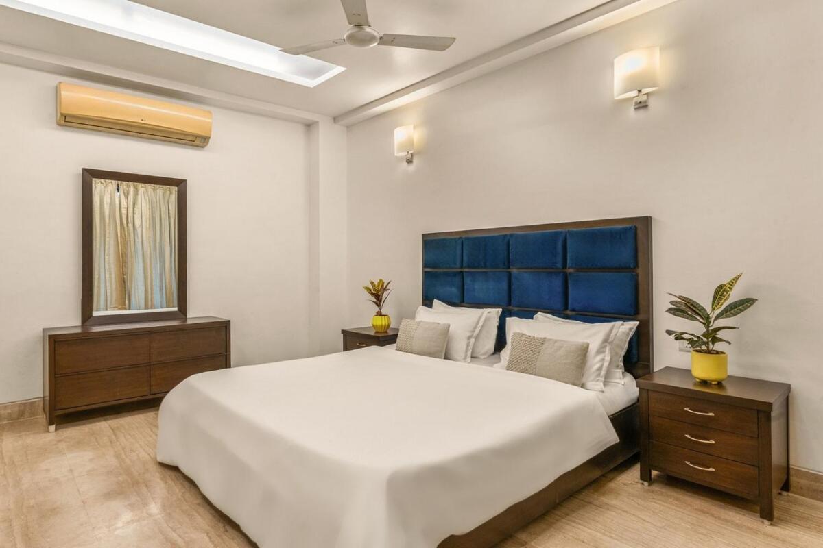 Geet- 4bhk In Malviya Nagar Near Max Hospital Apartment *
