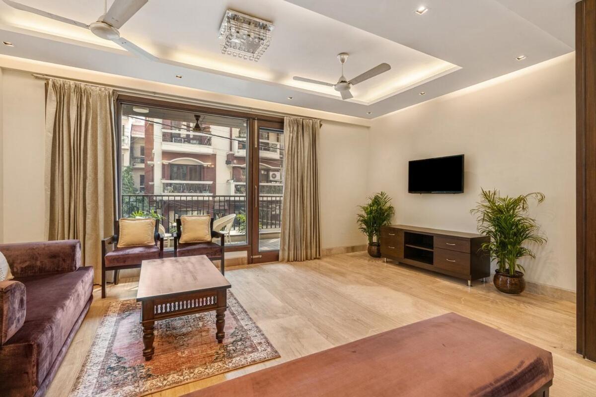 Apartment Geet- 4bhk In Malviya Nagar Near Max Hospital